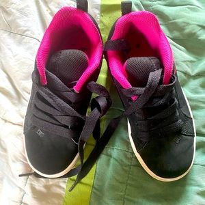 DC skate shoes girls size 2